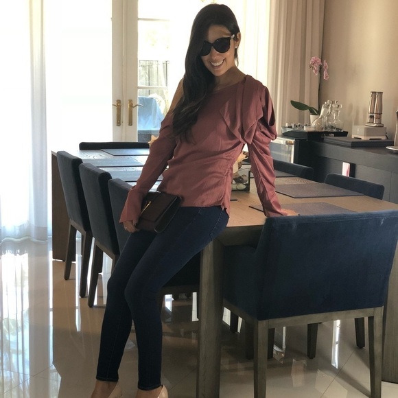 Lulumari Rose Mauve One Shoulder Top - Picture 2 of 7